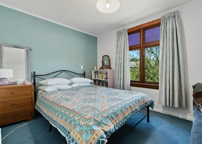 Holiday home The Lakefront Gem -